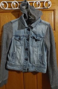 Jean jacket with sleeves light blue grey sleeves/hood size s/p